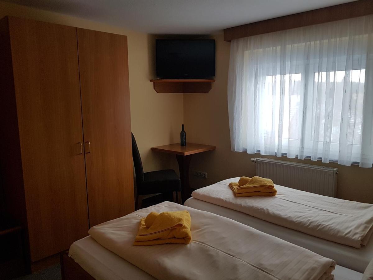 Gasthof Zur Friedenseiche Lohsa Esterno foto