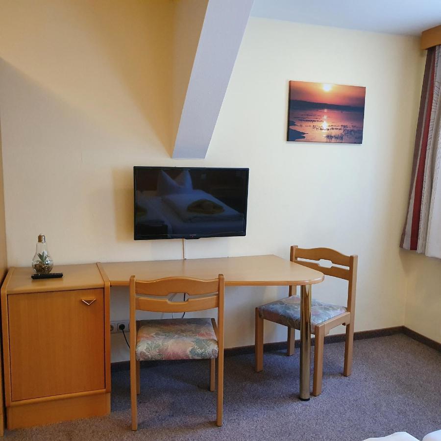 Gasthof Zur Friedenseiche Lohsa Esterno foto